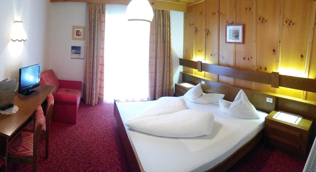 Hotel Alpenblick Pfelders Bilik gambar